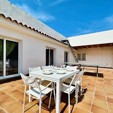 Lägenhet Pinell Costabravasi