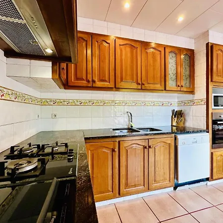 Pinell Costabravasi Apartment